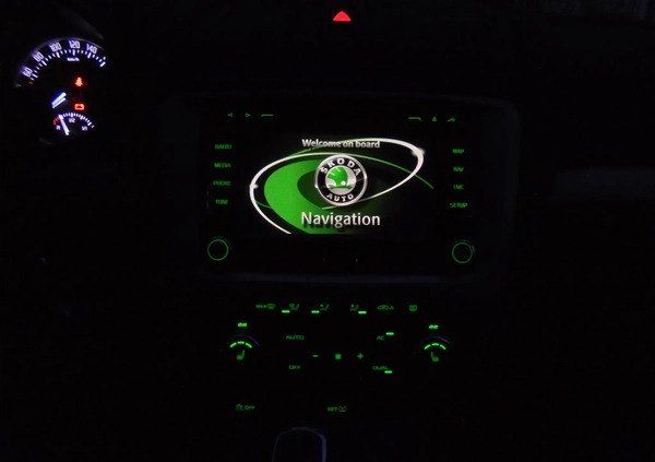 Skoda Octavia cena 29999 przebieg: 177395, rok produkcji 2013 z Gostyń małe 704